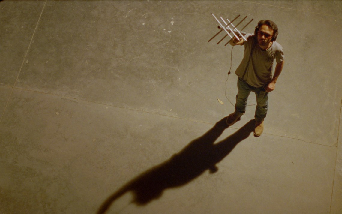 Amateurs_screenstill_01